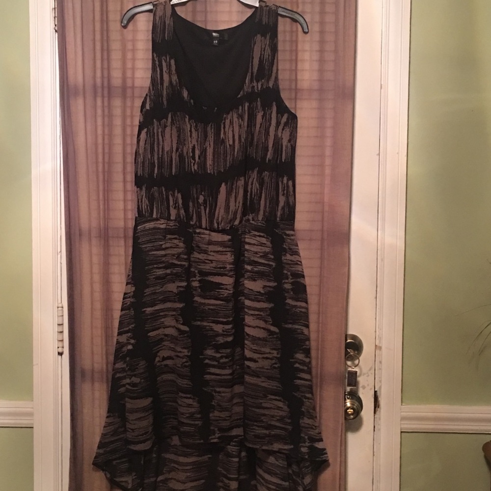 Dress - Picture 3 of 6
